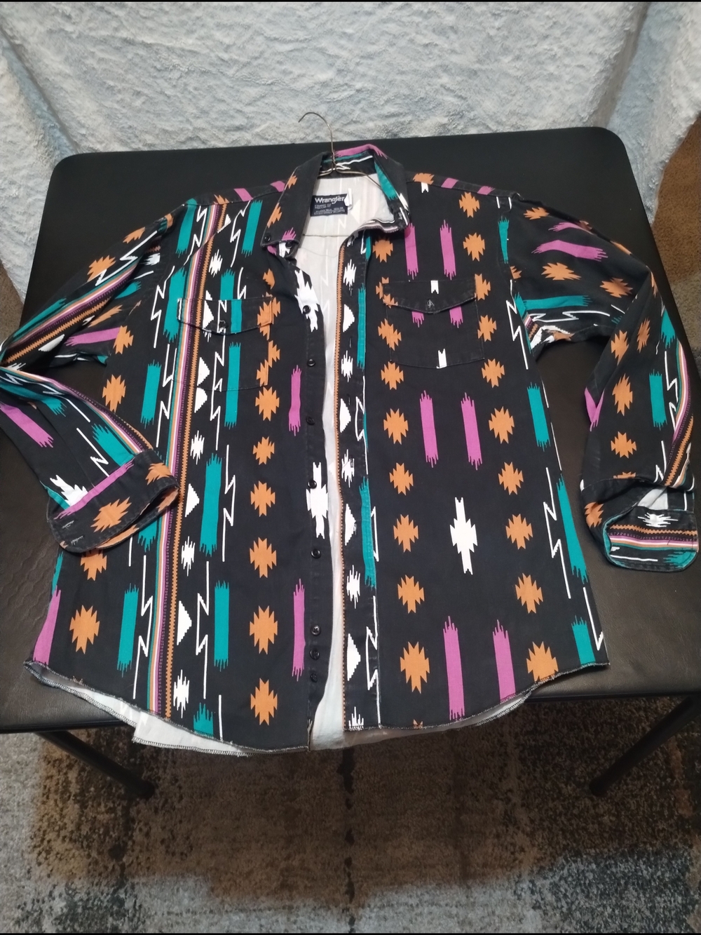 Vintage Aztec Brush Popper Wrangler Cowboy Cut Shirt 16 1/2 34 Extra Long Tail